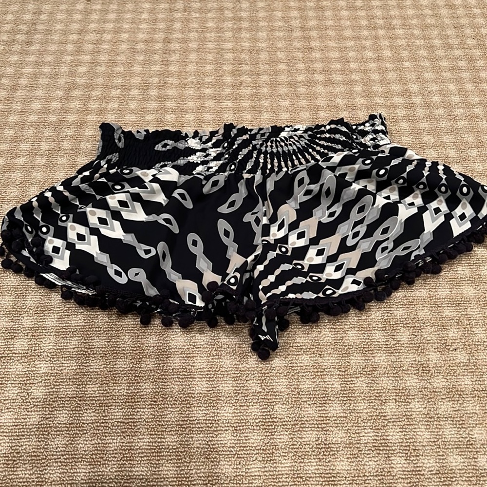 Darah Dahl shorts